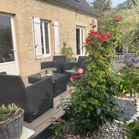 Le Doux Refuge Bed & Breakfast Esquay-sur-Seulles Bagian luar foto