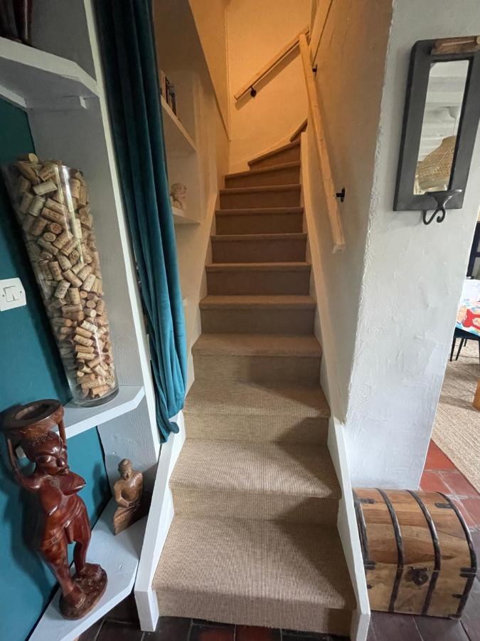 Le Doux Refuge Bed & Breakfast Esquay-sur-Seulles Bagian luar foto