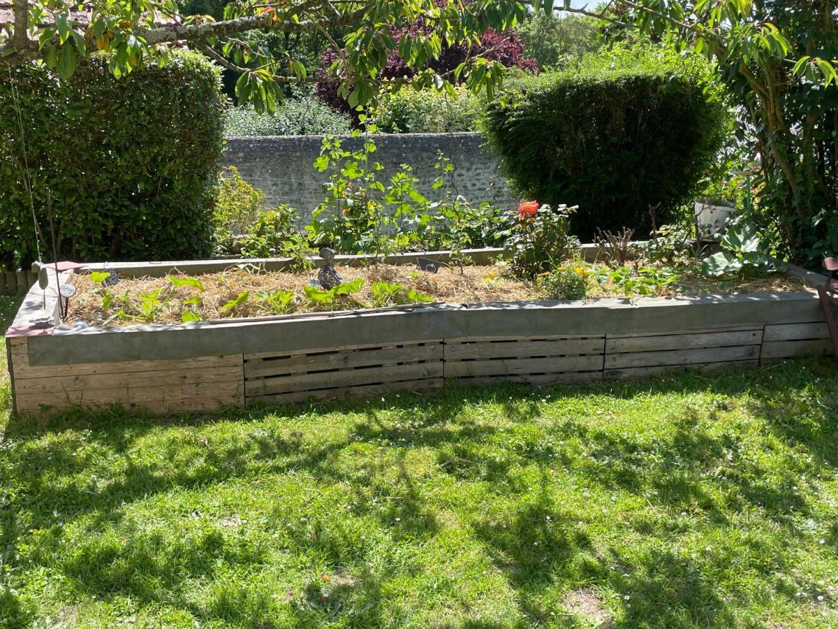 Le Doux Refuge Bed & Breakfast Esquay-sur-Seulles Bagian luar foto
