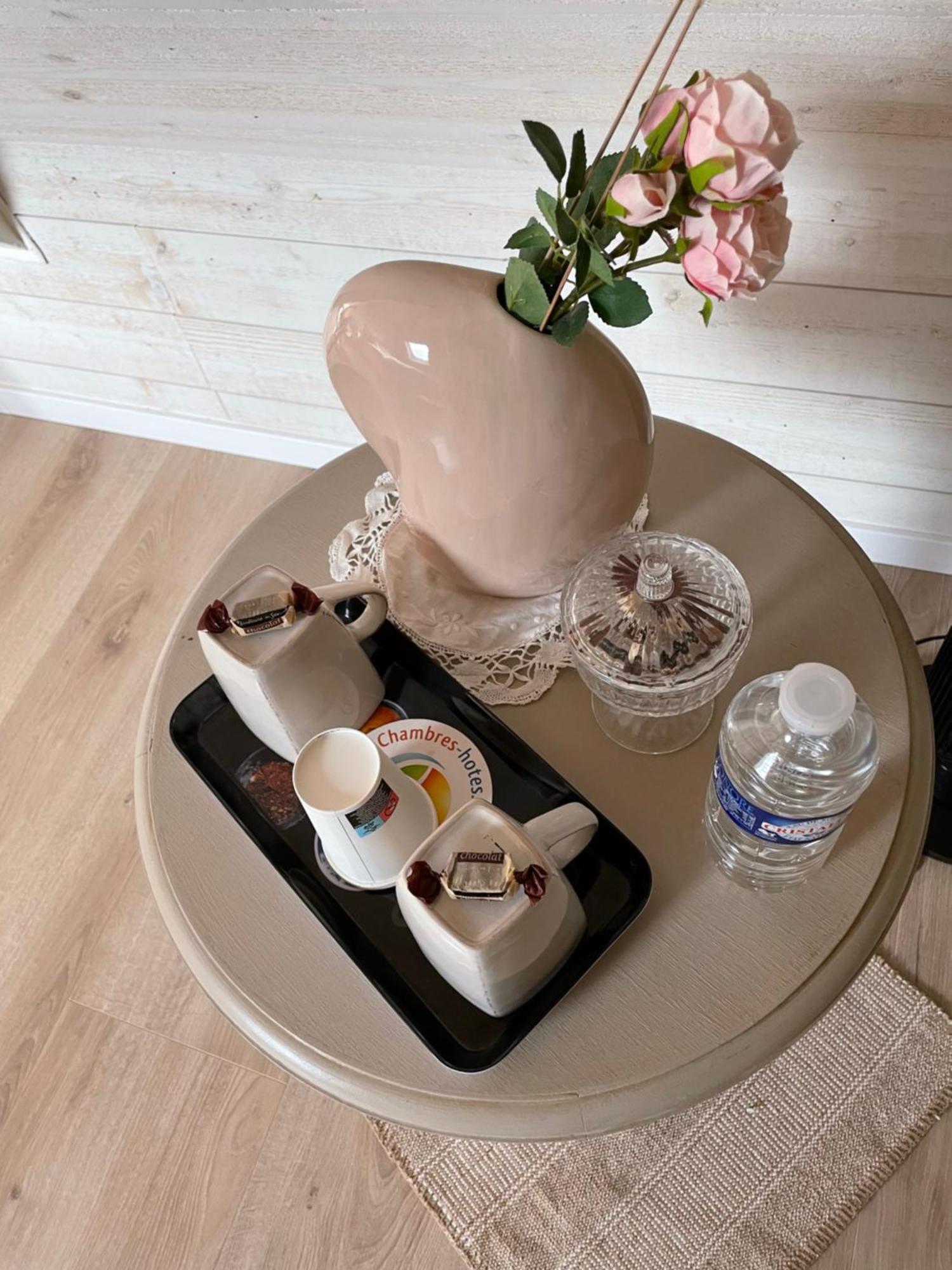 Le Doux Refuge Bed & Breakfast Esquay-sur-Seulles Bagian luar foto